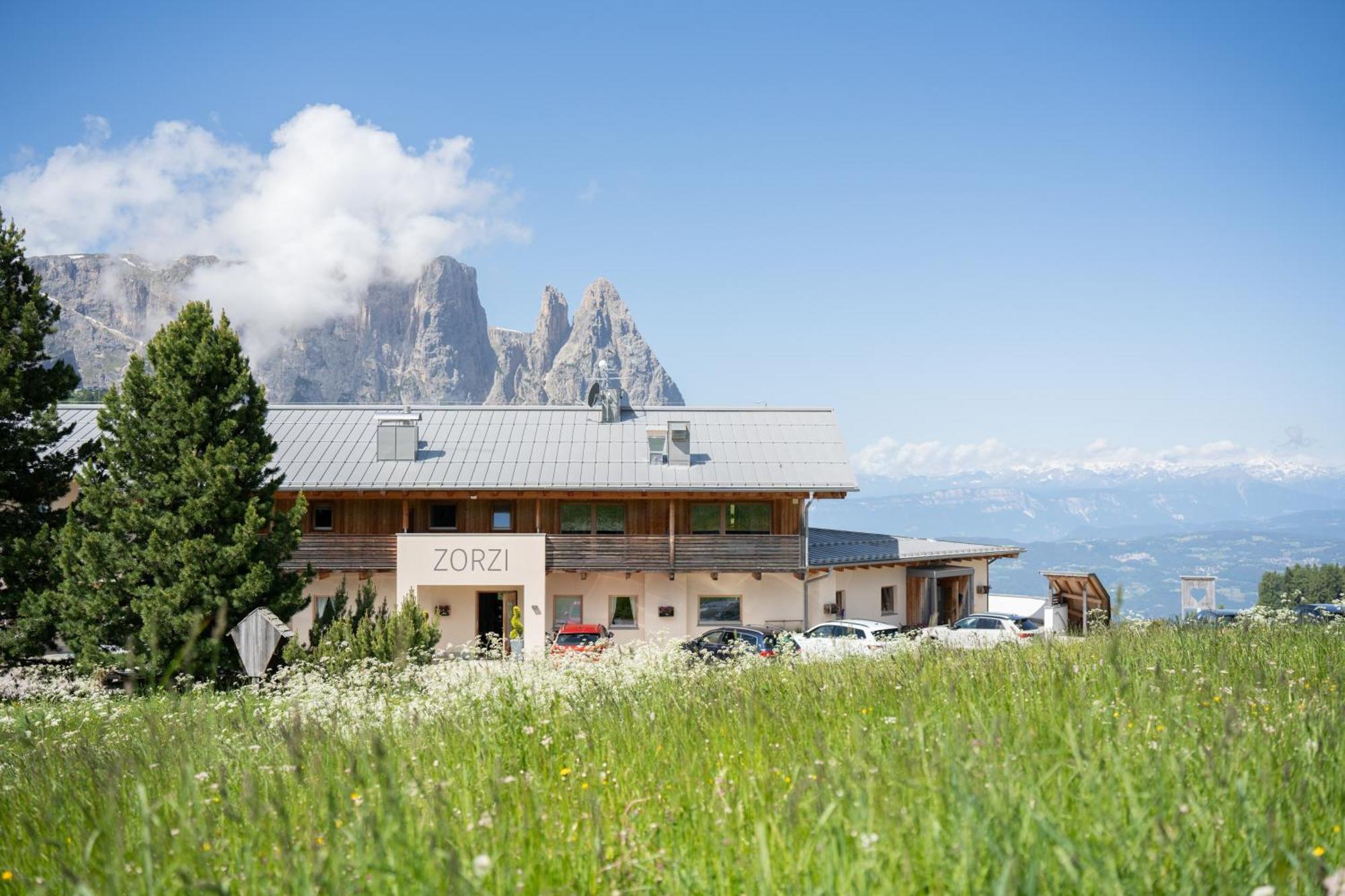 Berghotel Zorzi Seiser Alm Exteriör bild
