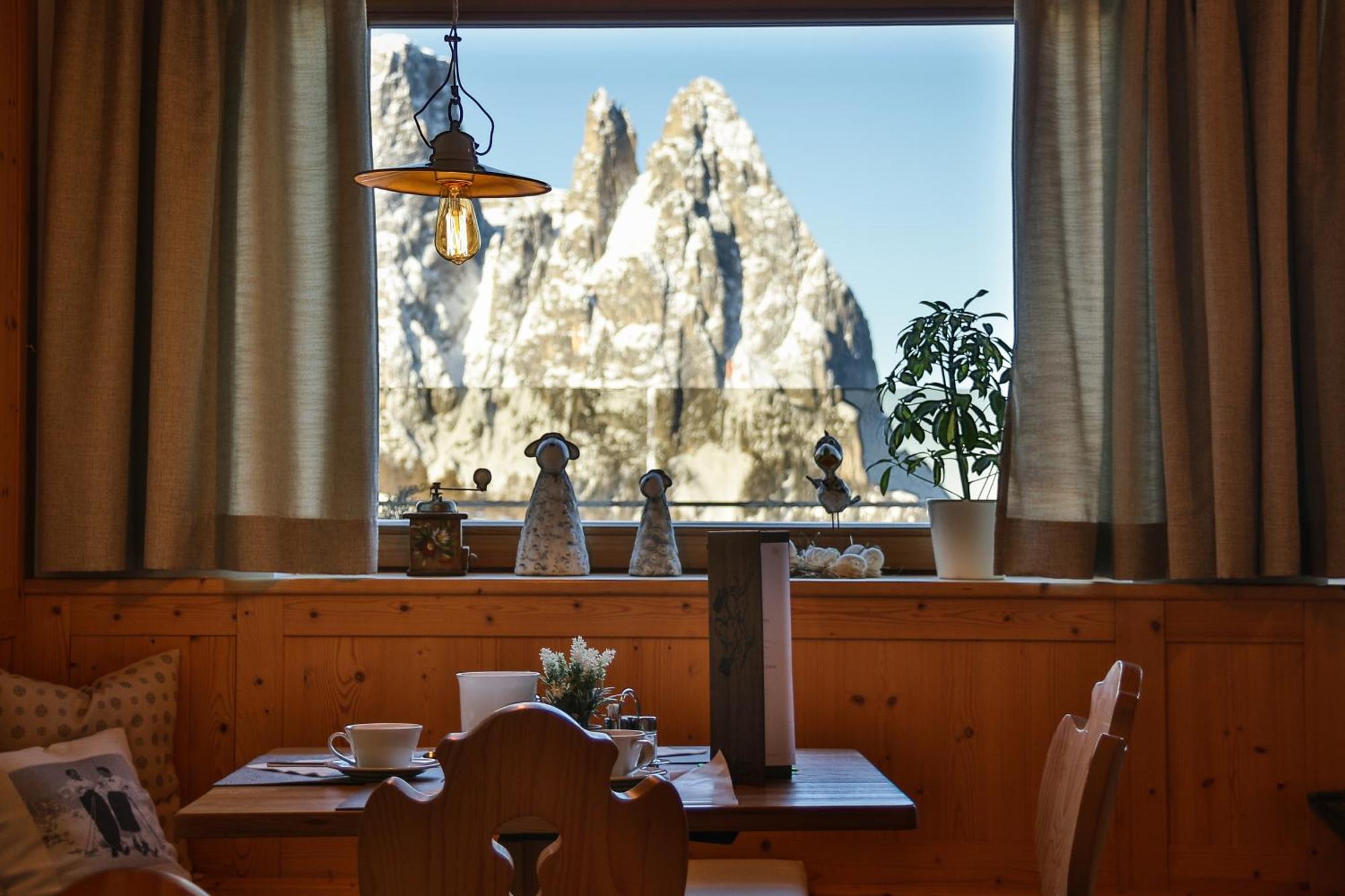 Berghotel Zorzi Seiser Alm Exteriör bild